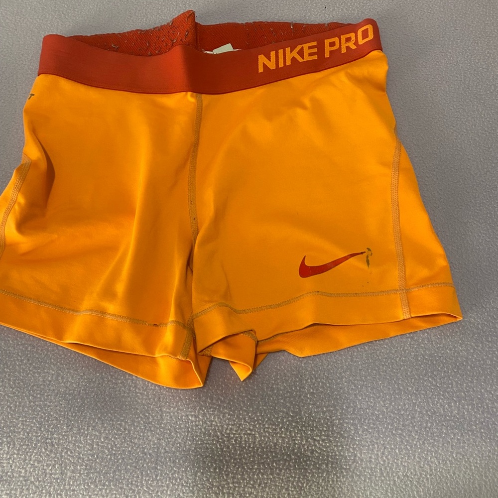 Nike Pro shorts size medium